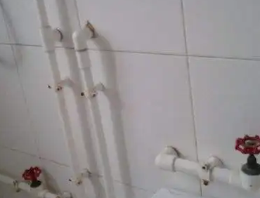 嘉鱼水管维修多少钱